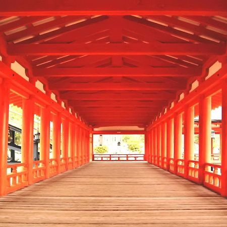 Oyado Tsukiusagi Hatsukaichi Esterno foto