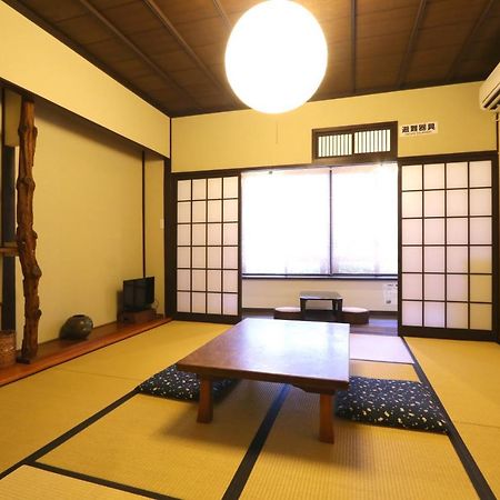 Oyado Tsukiusagi Hatsukaichi Esterno foto