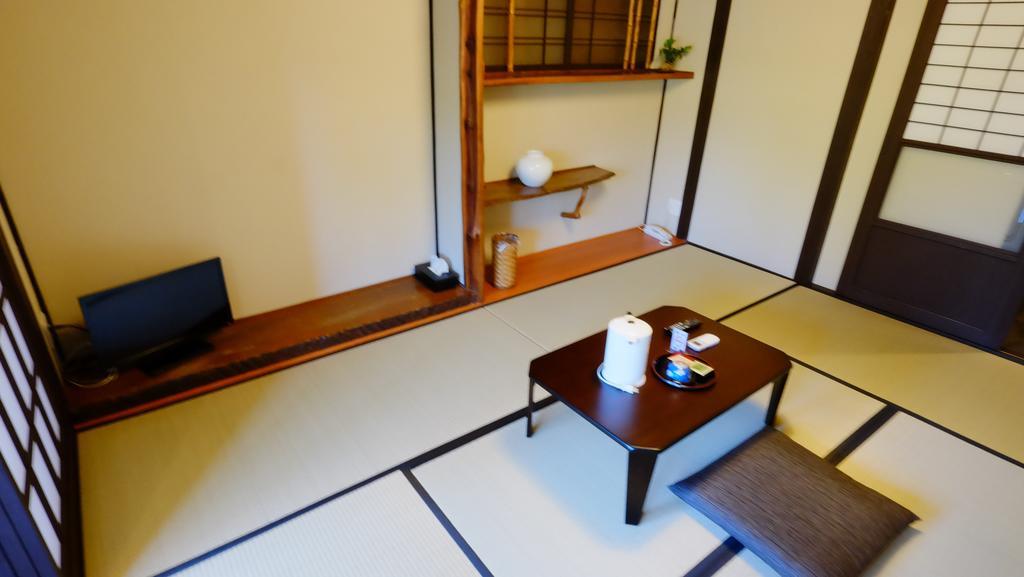 Oyado Tsukiusagi Hatsukaichi Camera foto