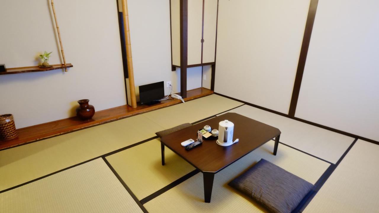 Oyado Tsukiusagi Hatsukaichi Camera foto